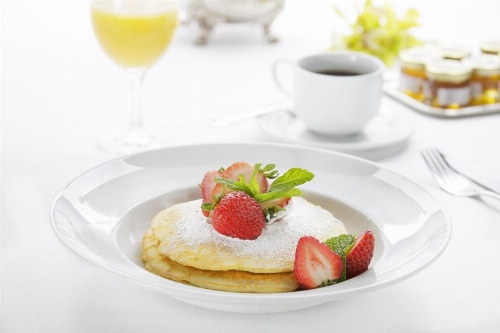 Raffles Makati Hotel image 13